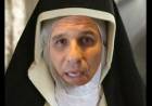 Poggi se hace la carmelita descalza