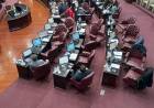 El papelón del poggismo de votar en contra de sus promesas electorales .Primera contradicción con costo político .La foto de la disparada 