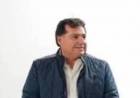 Aguilar denunció él desastre de la 7 y él Gobierno prometió arreglar mil losetas y parte de la luz y accesos de la 8 . Casi en soledad castiga 