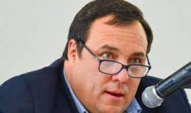Koslay"un Juez de Faltas que alega su propia torpeza y ataca a quien lo respeta"El reino del revès.
