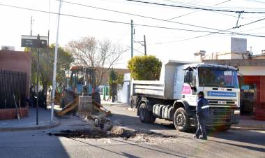 Ciudad de San Luis: renuevan conexiones de la red cloacal