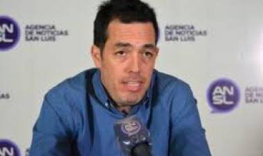 Renunció Luciano Anastasi. 