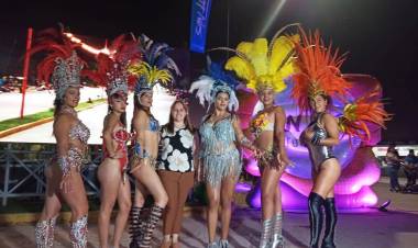 NASCHEL: Brillo, alegría y color de Carnaval