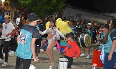 VILLA DE LA QUEBRADA: música y color de verano