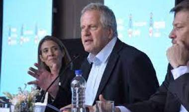 Perecyk en la UNLC"El peronismo hace y crea Universidades, no el macrismo"