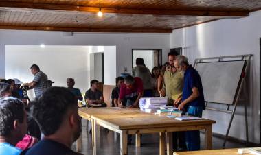Superarse “87 personas de inclusión estudian albañilería y soldador”