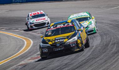 TURISMO NACIONAL: Javi Merlo alquiló su auto