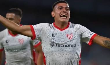 FÚTBOL: "En la cancha, somos 11 contra 11"