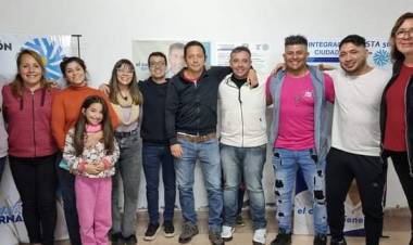 CONCARAN: Marcelo Gil y un triunfo de la simpleza política . 