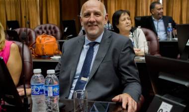 “No es muy limpio cómo está jugando la oposición”