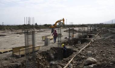  LOS MOLLES: avanza la obra de la nueva escuela 