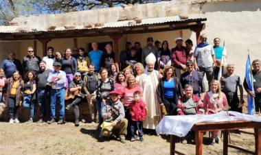 PARAJE PUERTA DEL SOL: el Obispo celebró Misa 