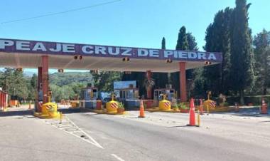 Otro tarifazo en peajes.100 por ciento en 2024.Otro golpe al bolsillo de la gente.