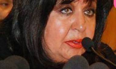 La caída de Berta Arenas demuestra que  nada andaba bien . El Adolfismo no sale de su asombro. Poggi dice que no rompe , pero vacía de poder a sus aliados .Dicen que estaba indignada, porque se prestó para todos los versos.