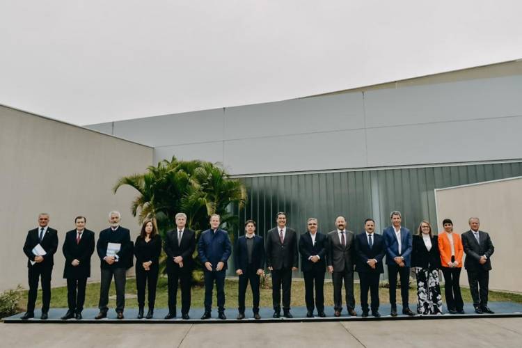 Alberto en la reunión de la Liga de los Gobernadores