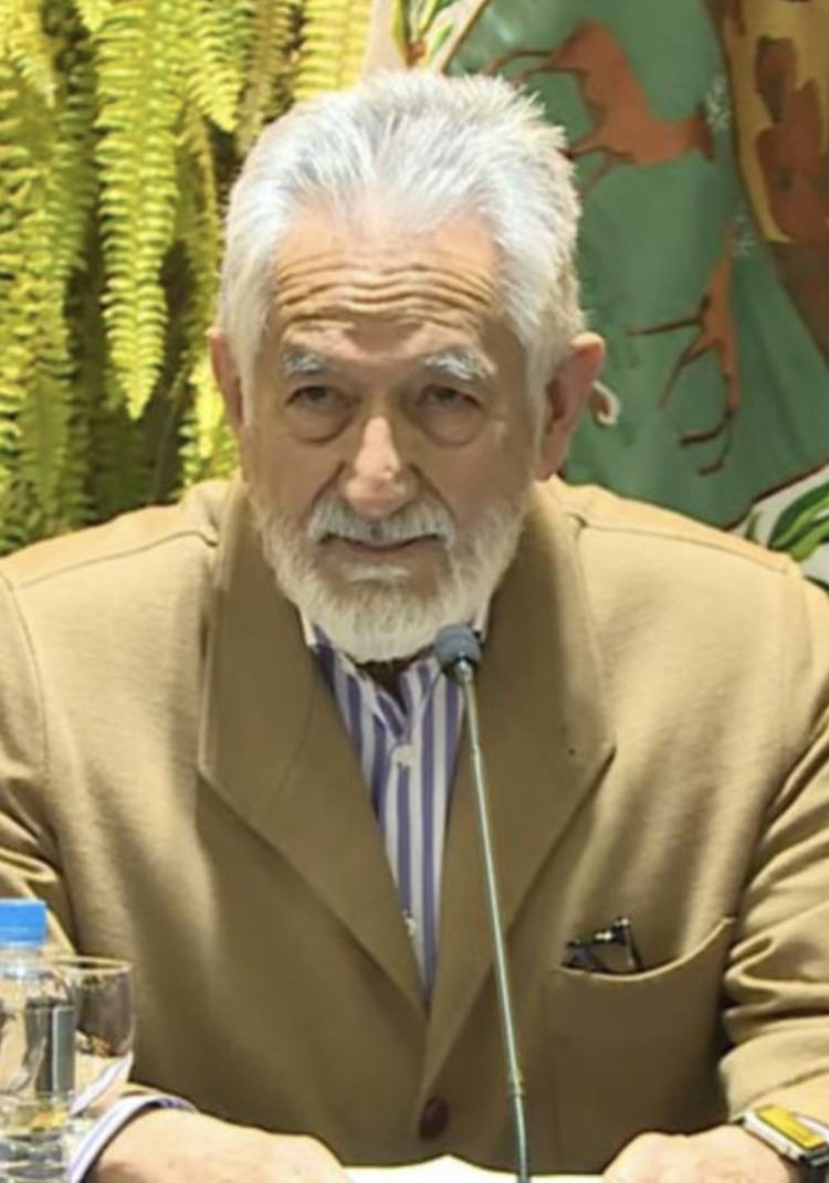 Alberto anunció que el aumento a los empleados públicos llegará en 2022 al 81% . 18  por ciento en octubre y 13 en diciembre 