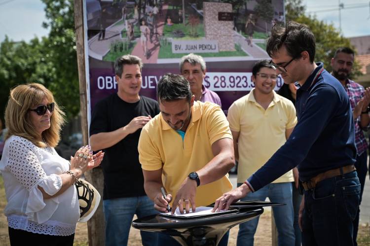 “Hoy llegamos a las 55 obras iniciadas en la ciudad”