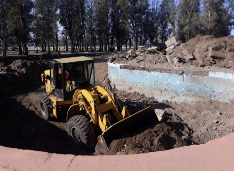 El Lago : del desenterraniento de las piletas a hoy. Para recordar y tener memoria 