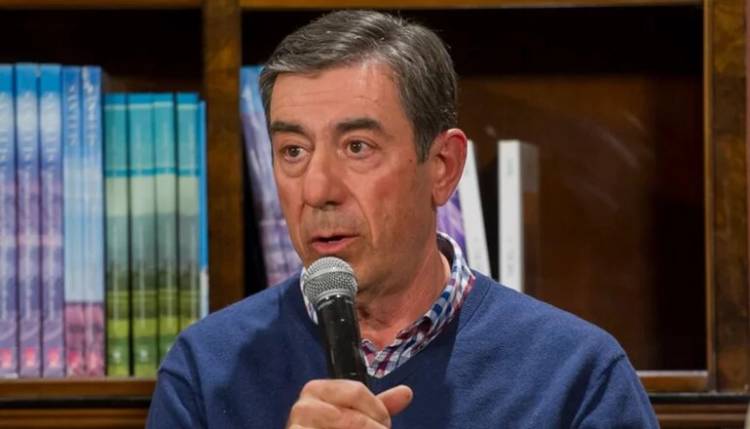“LOS INVITO A DEFENDER UN MODELO POLÍTICO” 