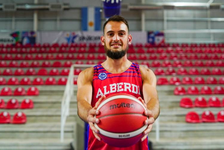 BÁSQUET: Más Delfino: “Nada está dicho todavía”