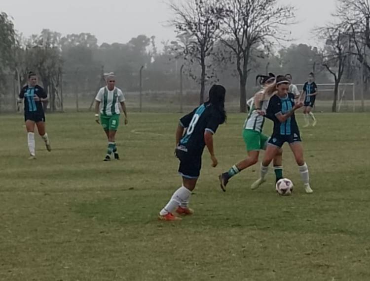 FÚTBOL FEMENINO: San Luis FC goleó a Camioneros 