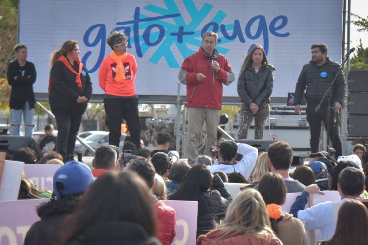 “NO SE DEJEN CONFUNDIR CON LAS CAMPAÑAS MEDIÁTICAS”