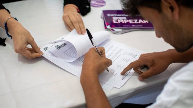 LA TOMA: firmaron nuevos convenios del Programa Empezar
