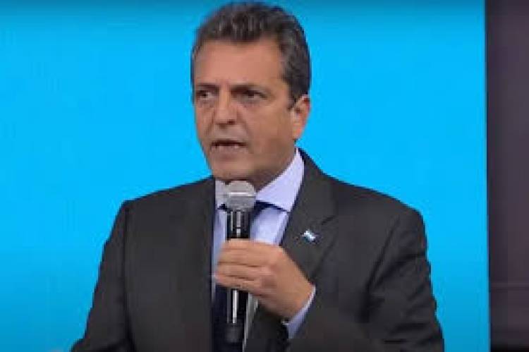 Massa si gana como dicen las encuestas , será por los mamarrachos que le compiten. Análisis 