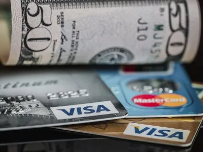 Milei y una devaluación que suma más pobreza .Descarnado  y sin gradualismo.Los precios imparables.Oferta y demanda claves 