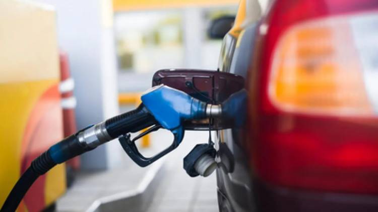 Más Pobreza .27 por ciento de aumento en combustible.Milei acumula pobres, sin que nadie diga nada 100 por ciento lleva en 20 dias Otro golpe a los precios .Hasta cuando se aguanta ?