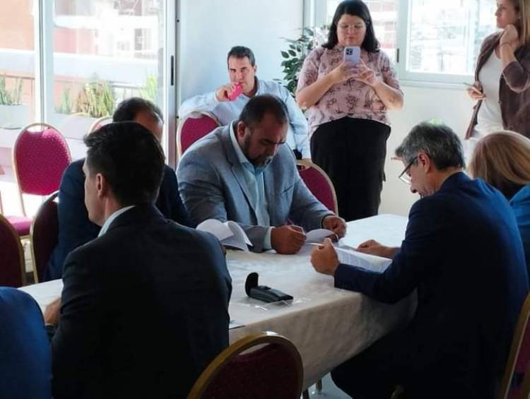 Frontera en la FAM"la quita de subsidios de MILEI es en contra de estudiantes,, jubilados y trabajadores, no contra los Municipios . Intendentes de todo el país buscando  consensos en común 