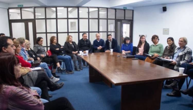 Insólito: el oficialismo hace Leyes sin los Colegios de Abogados, que son los que litigan cada día .La política torpe.Nancy Sosa haciendo lo que le parece .La Ley de Narcomenudeo, sigue suspendida.