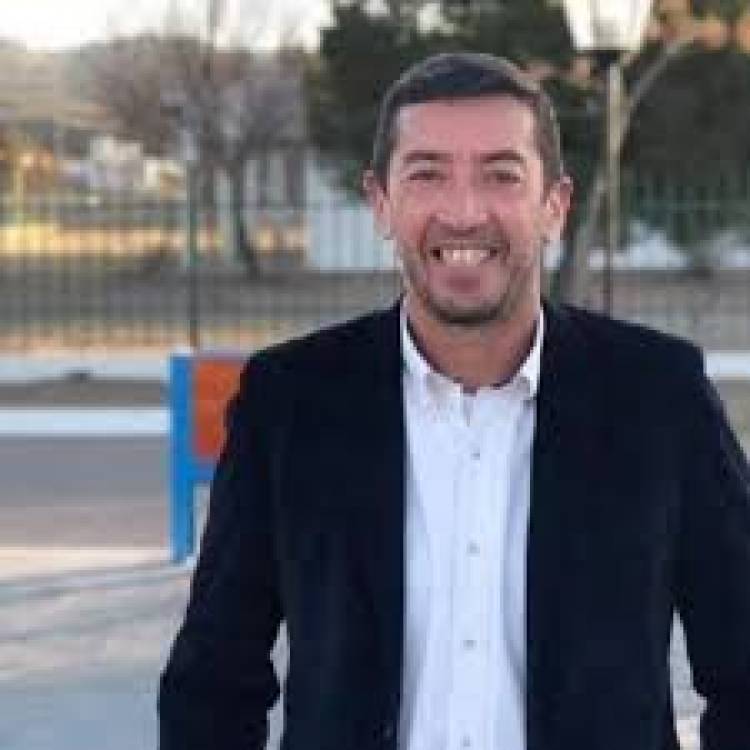 Lorenzetti si le gana a los Leyes, pondrá fin a un clan que parecía inagotable.El poggismo le ha hecho de todo para voltearlo 
