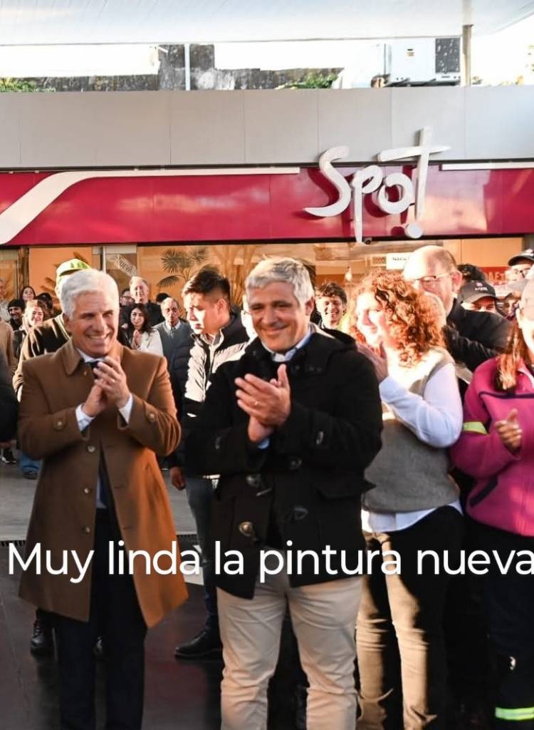 Mercedes:Poggi inauguró un cambio de dueño de una Estación de Servicios .Una ridiculez.