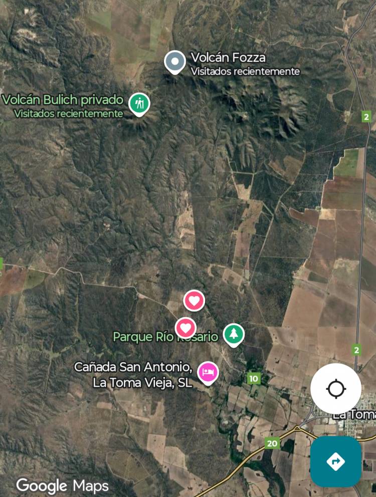 La Toma rodeada de volcanes: Irina Bullich y Fozza.Google los pone en evidencia .Impresiona verlos desde el satélite con sus cráteres y de vista